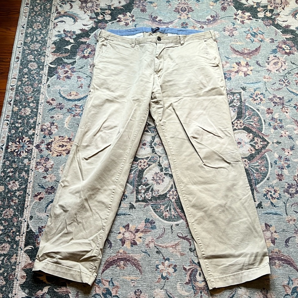 Gap Straight Stretch Khakis, 38x32